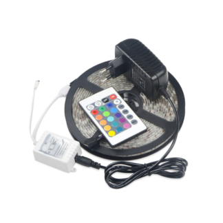 Striscia Led RGB/White Impermeabile 300 Led SMD 5050 Telecomando IR Alimentatore 5V